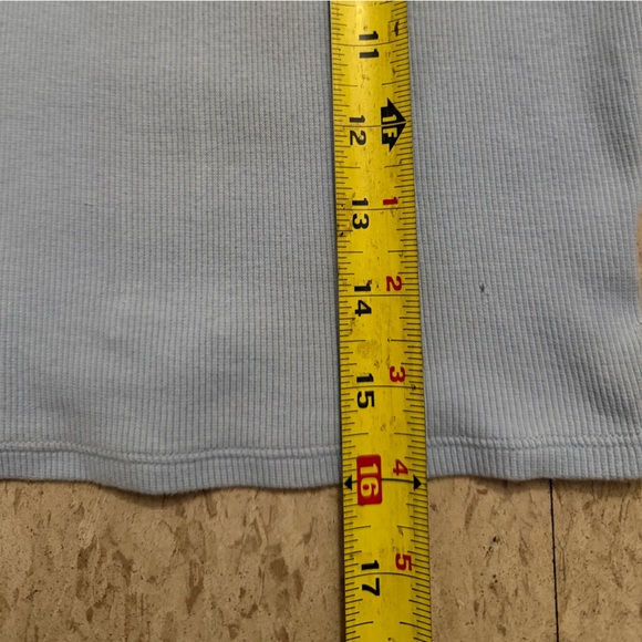 Aspire Alo Yoga Top - Picture 5 of 7